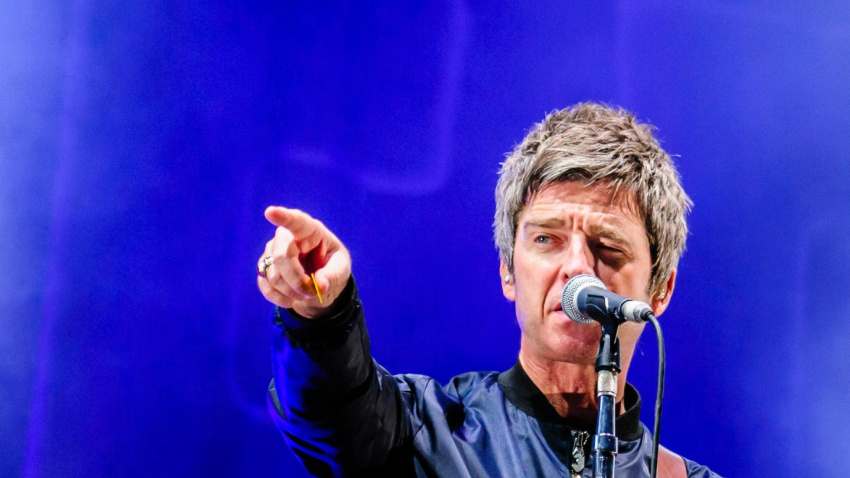 GKY6EC Belfast, Northern Ireland. 23 AUG 2016 - Noel Gallagher's High Flying Birds play Belsonic music festival Credit:  Stephen Barnes/Alamy Live News