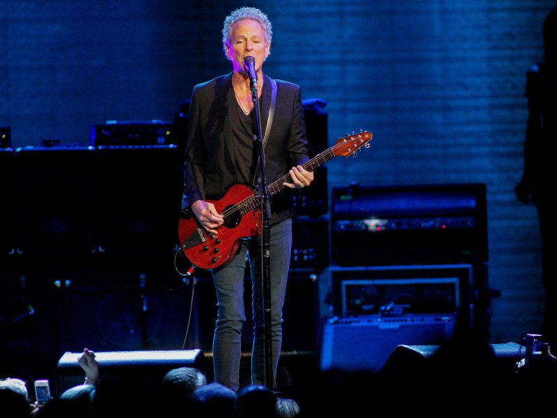 2WG25E9 Lindsey Buckingham of Fleetwood Mac performs at the TD Garden in Boston, Massachusetts on October 10, 2014.