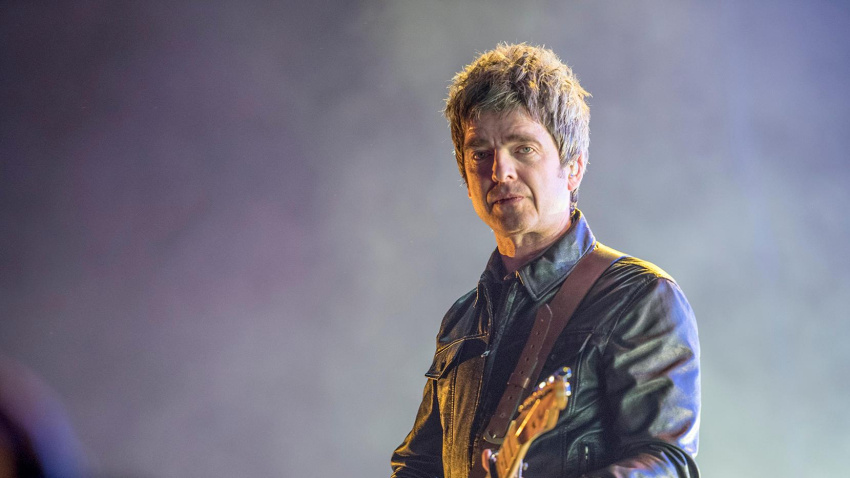 FYDHYP Noel Gallagher's High Flying Birds perform at The Liverpool Echo Arena, Liverpool 25/04/2016 on their UK tour
