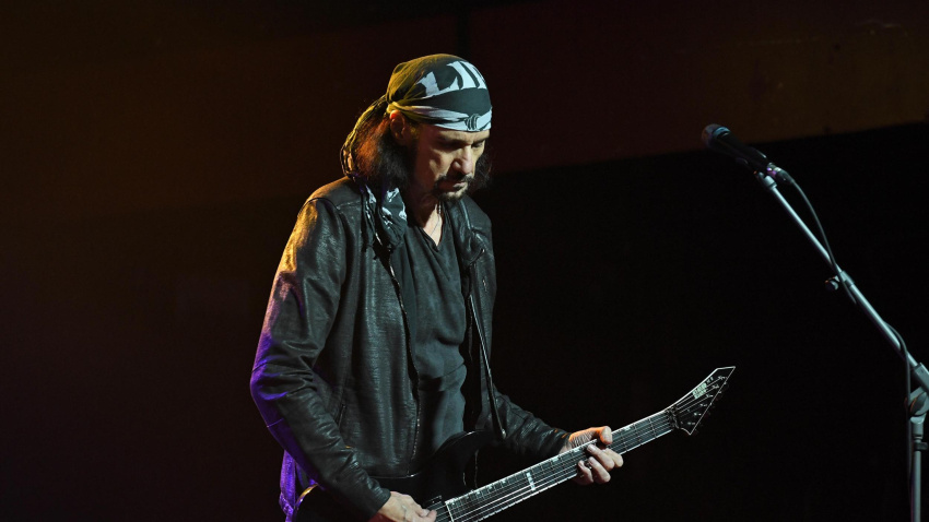 R01RWT Fort Lauderdale FL, USA. 30th Oct, 2018. The Bruce Kulick Band performs at Revolution Live on October 30, 2018 in Fort Lauderdale, Florida. Credit: Mpi04/Media Punch/Alamy Live News
