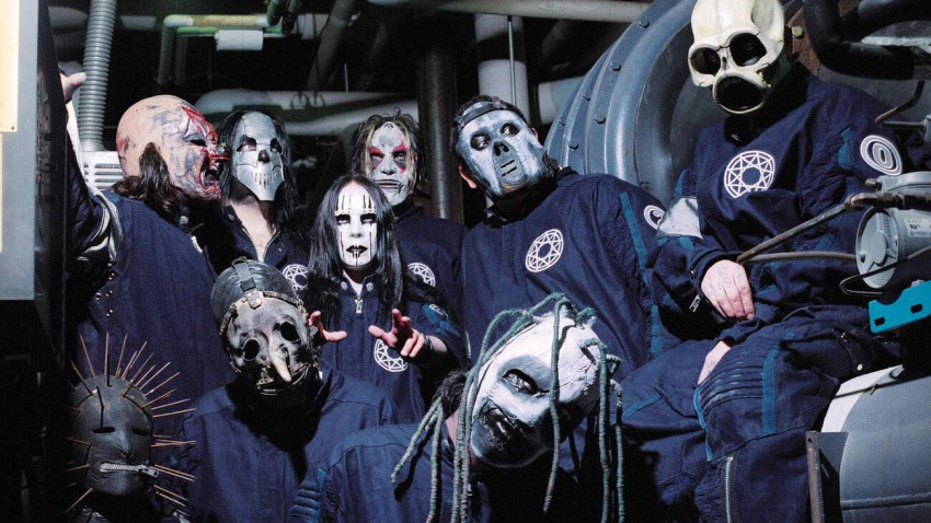 3ACYCAP 3ACYCAP Dec 14, 2001; Des Moines, IA, USA; SLIPKNOT are are DJ Sid Wilson, drummer Joey Jordison, bassist Paul Gray, percussionist Chris Fehn, guitarist James Root, sampler Craig Jones, percussionist Shawn Crahan, guitarist Mick Thomson and lead singer Corey Taylor (also known as 012345678). Music saturated with screams, drums, searing riffs, sampling, scratches and melody, Slipknot's music runs the scale from thought provoking to terrifying. Now, with their self-titled debut album having gone platinum the band is set to release their second effort, Iowa. .  (Credit Image: DAPR/ZUMAPRESS.com)