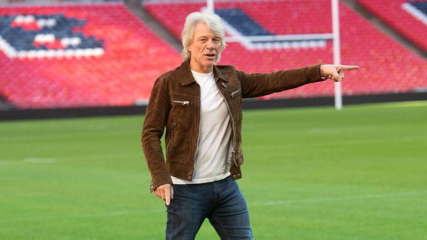 3D0NGK0 3D0NGK0 London, UK. 24 Oct 2025. Jon Bon Jovi attends a press conference at Wembley Stadium to announce Bon Jovi's 'Forever' World Tour. Credit: Justin Ng/Alamy Live News