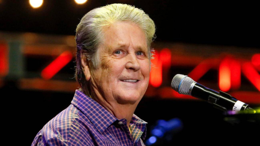 3EH0DPM Brian Wilson performs at the 28th Annual Bridge School Benefit Concert at Shoreline Amphitheater in Mountain View, California, on Oct. 25, 2014. (Photo by John Green/Bay Area News Group/TNS/Sipa USA)