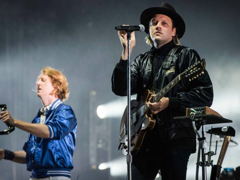 Arcade Fire presenta 