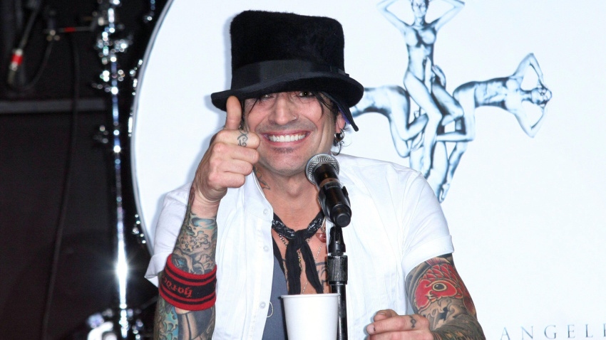 2HYRK83 Tommy Lee of Motley Crue during their press conference announcing their summer tour "Crue Fest 2008", held at Avalon in Hollywood. *** Local Caption ***