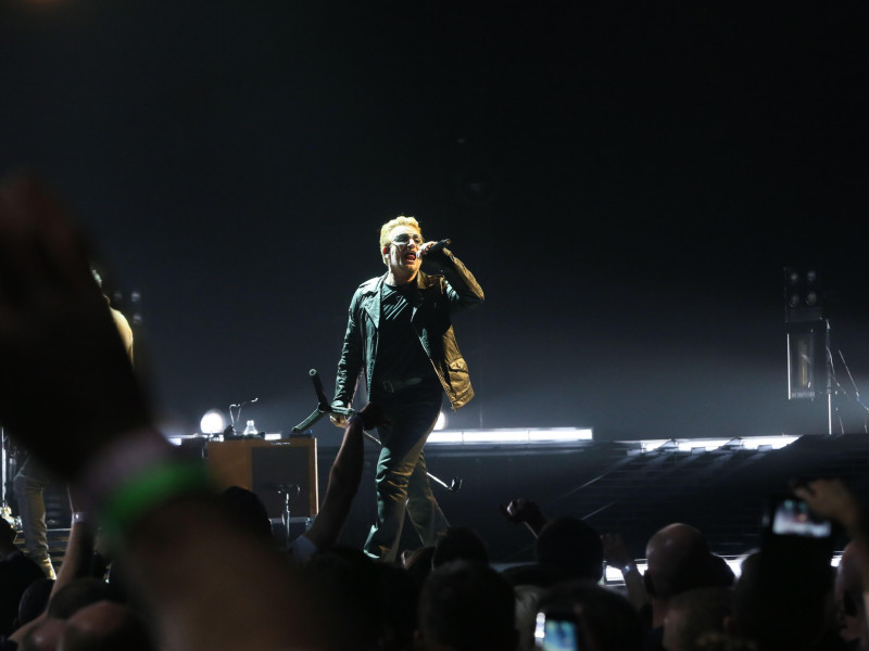 G8FH11 U2 live in Belfast