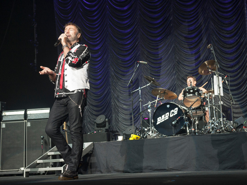 ED5J8F Jul 15, 2014 - Raleigh, North Carolina; USA - Singer PAUL RODGERS and Drummer SIMON KIRKE of the band Bad Company performs live as their 2014 tour makes a stop at the Time Warner Cable Music Pavilion located iin Raleigh. Copyright 2014 Jason Moore. © Jason Moore/ZUMA Wire/Alamy Live News
