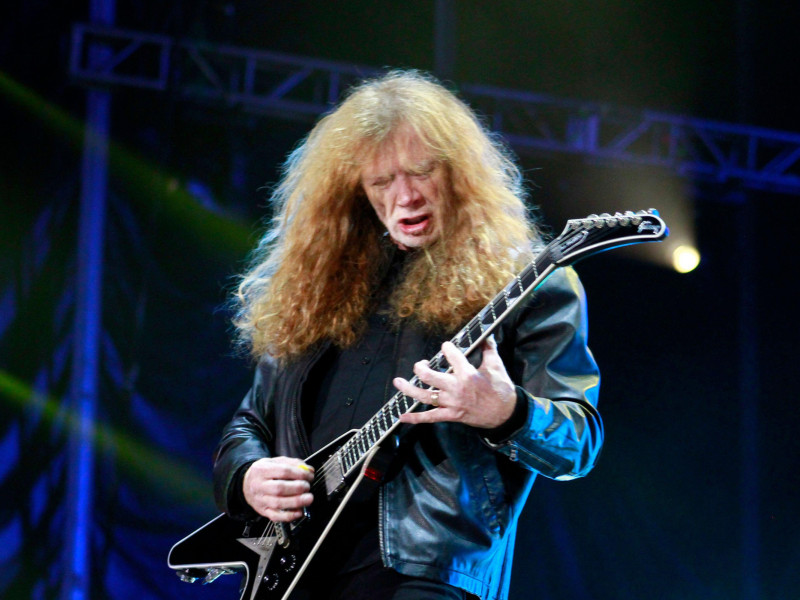 2M0CC1K TOLUCA, MEXICO - DECEMBER 4: Guitarist Dave Mustaine of the Megadeth American thrash metal band performs on stage during the third day of the Hell and Heaven Metal Fest at Foro Pegaso. On December 04, 2022 in Toluca, Mexico.