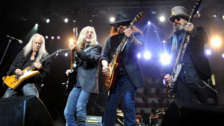 ENCFF0 Pilsen, Czech Republic. 1st May, 2015. Lynyrd Skynyrd perform in Pilsen, Czech Republic, May 1, 2015. © Pavel Nemecek/CTK Photo/Alamy Live News