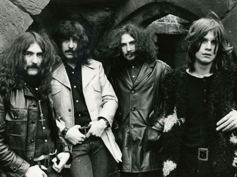 2F9TEF1 English rock band Black Sabbath: guitarist Tony Iommi, drummer Bill Ward, bassist Geezer Butler and vocalist Ozzy Osbourne