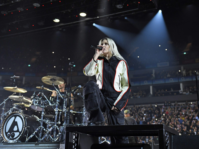 2Y6C0CJ London, UK. 24th Sep, 2024. LONDON, ENGLAND - SEPTEMBER 24: Emily Armstrong of ?Linkin Park' performing at O2 Arena, Greenwich on September 24, 2024 in London, England.CAP/MAR © MAR/Capital Pictures Credit: Capital Pictures/Alamy Live News