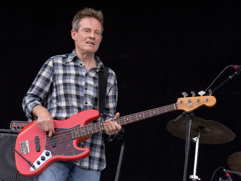 E23KFK Manchester, Tennessee, USA. 14th June, 2014. Bassist JOHN PAUL JONES performs with Seasick Steve at the 2014 Bonnaroo Music and Arts Festival in Manchester, Tennessee Credit: Daniel DeSlover/ZUMAPRESS.com/Alamy Live News