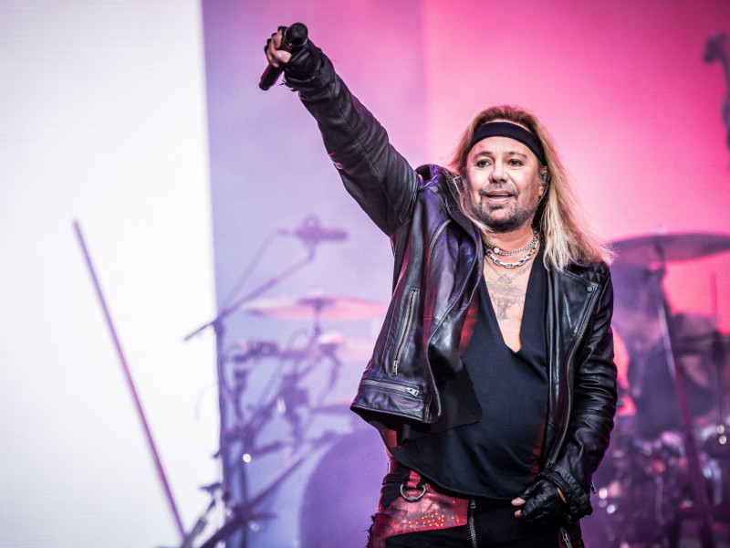 2T79004 Melbourne, Victoria, Australia. 14th Nov, 2023. MELBOURNE, AUSTRALIA - NOVEMBER 14: Vince Neil of Motley Crue performs at Marvel Stadium on November 14, 2023 in Melbourne, Australia. (Credit Image: © Chris Putnam/ZUMA Press Wire) EDITORIAL USAGE ONLY! Not for Commercial USAGE! Credit: ZUMA Press, Inc./Alamy Live News Credit: ZUMA Press, Inc./Alamy Live News