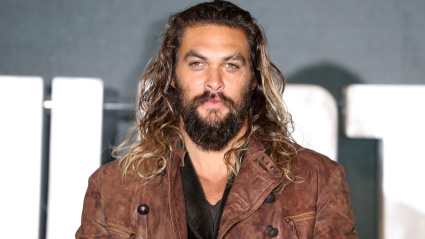 2RW6XDY Jason Momoa attends the 'Justice League' photocall at The College in London.