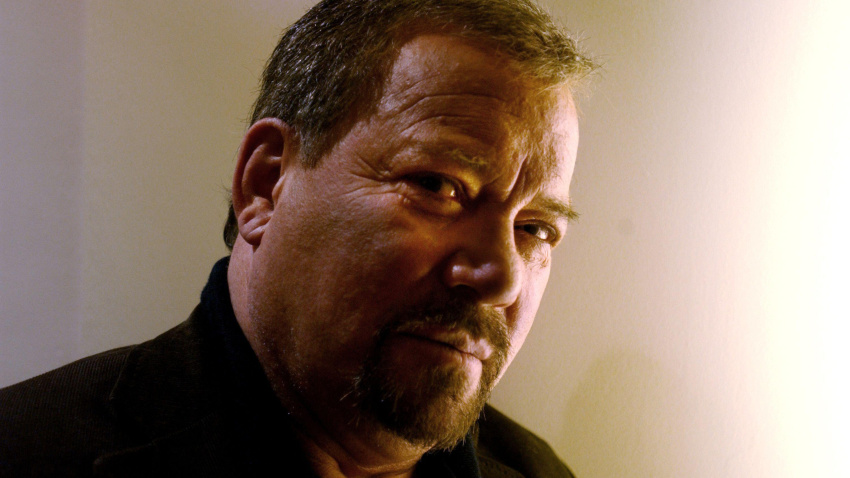 2F5BP59 WILLIAM SHATNER,12/12/02 PILSTON