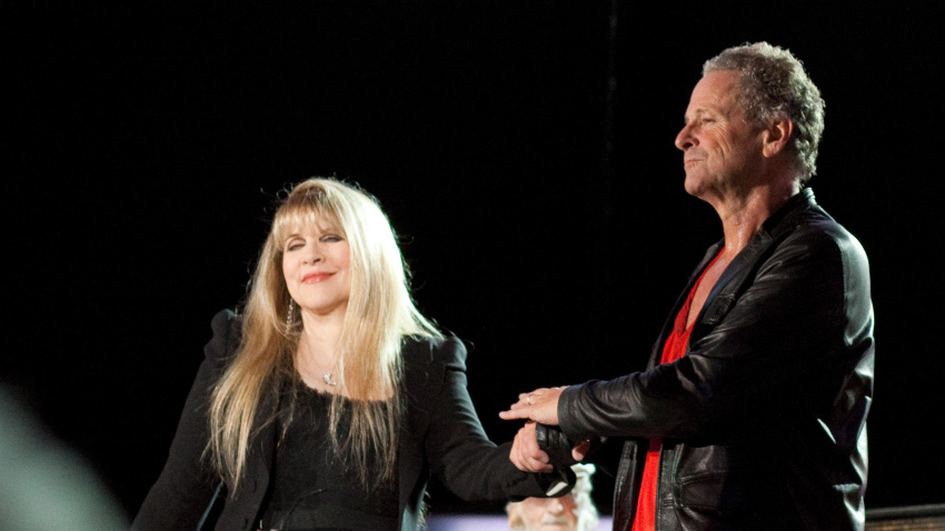 RR10G9 Lindsay Buckingham and Stevie Nicks, American musician, performed with the rock band Fleetwood Mac, at the SECC Glasgow, Scotland.