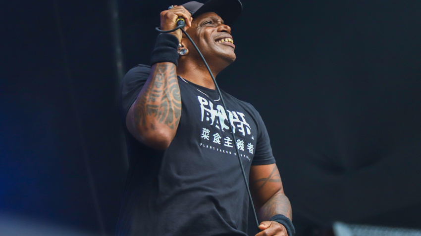 2PWGYT0 Sao Paulo, Sao Paulo, Brasil. 29th Apr, 2023. (INT) Sepultura Band performs at Summer Breeze Brazil Festival in Sao Paulo. April 29, 2023, Sao Paulo, Brazil: Sepultura Band performs in the first edition of Summer Breeze Brazil, which takes place on April 29 and 30, 2023, at the Latin America Memorial in Sao Paulo.Credit: Leco Viana/Thenews2 (Credit Image: © Leco Viana/TheNEWS2 via ZUMA Press Wire) EDITORIAL USAGE ONLY! Not for Commercial USAGE!