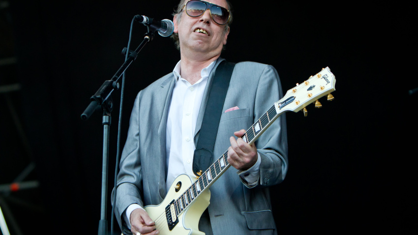 D5A8KX July 17, 2012 - Mick Jones and The Justice Tonight Band performs live at The City Sound Festival, Milan, Italy