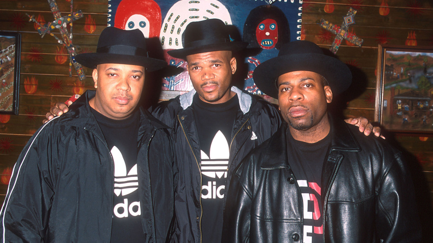 BDX1DH RUN DMC - US rappers from l: Joseph "DJ Run" Simmons, Darryl "DMC" McDaniels & Jason "Jam Master Jay" Mizell