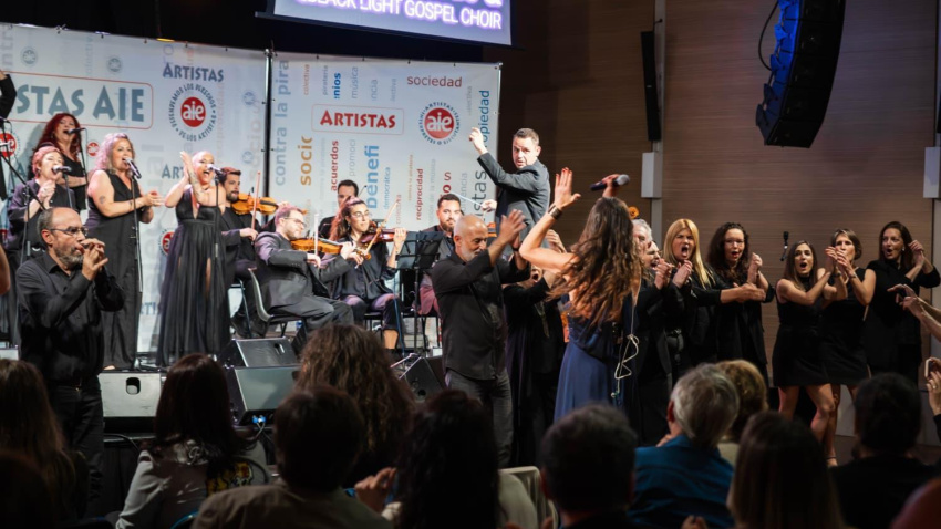 Así fue la presentación de la colaboración de “Todo a pulmón” con Rebeca Rods y Miguel Ríos