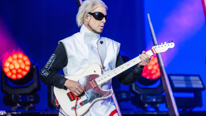 2T78YD8 Melbourne, Victoria, Australia. 14th Nov, 2023. MELBOURNE, AUSTRALIA - NOVEMBER 14: John 5 of Motley Crue performs at Marvel Stadium on November 14, 2023 in Melbourne, Australia. (Credit Image: © Chris Putnam/ZUMA Press Wire) EDITORIAL USAGE ONLY! Not for Commercial USAGE! Credit: ZUMA Press, Inc./Alamy Live News Credit: ZUMA Press, Inc./Alamy Live News