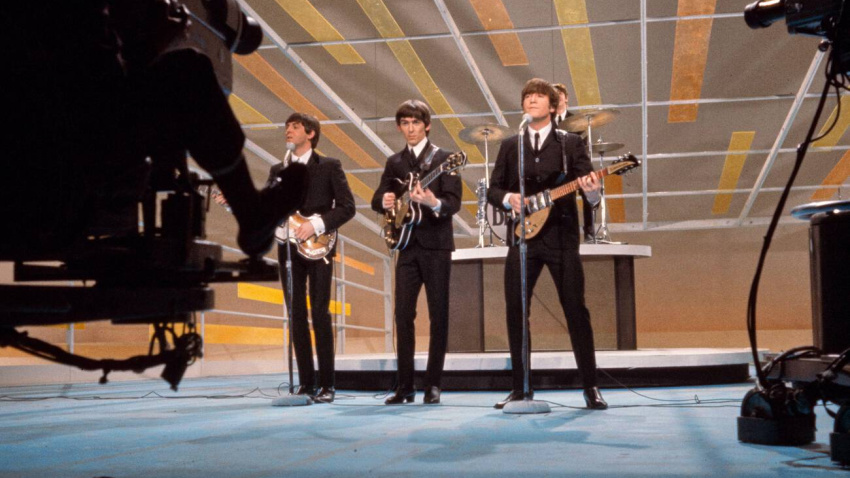 2K0E6YA 2K0E6YA 1964 United States tour by the Beatles, an English rock band formed in Liverpool in 1960. The group, whose best-known line-up comprised John Lennon, Paul McCartney, George Harrison and Ringo Starr, are regarded as the most influential band of all time.