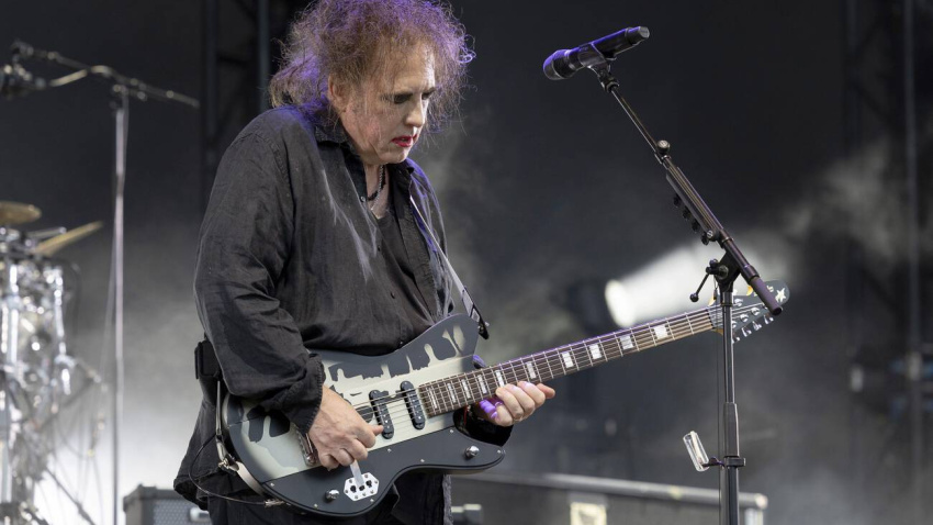 3F19DW6 3F19DW6 Robert Smith, singer, guitarist, The Cure, rock band, GB, live in Berlin 2026, openair, 10.07.2026, Parkbuehne Wuhlheide, Berlin, Germany, sold out <