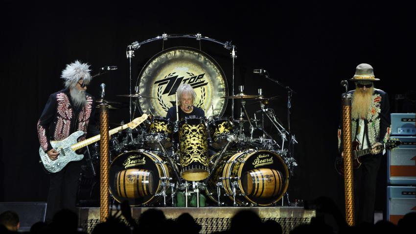 2XH5P92 UK. 11th July, 2024. LONDON, ENGLAND - JULY 11: Elwood Francis, Frank Beard and Billy Gibbons of ?ZZ Top' performing at OVO Arena, Wembley on July 11, 2024 in London, England.CAP/MAR © MAR/Capital Pictures Credit: Capital Pictures/Alamy Live News