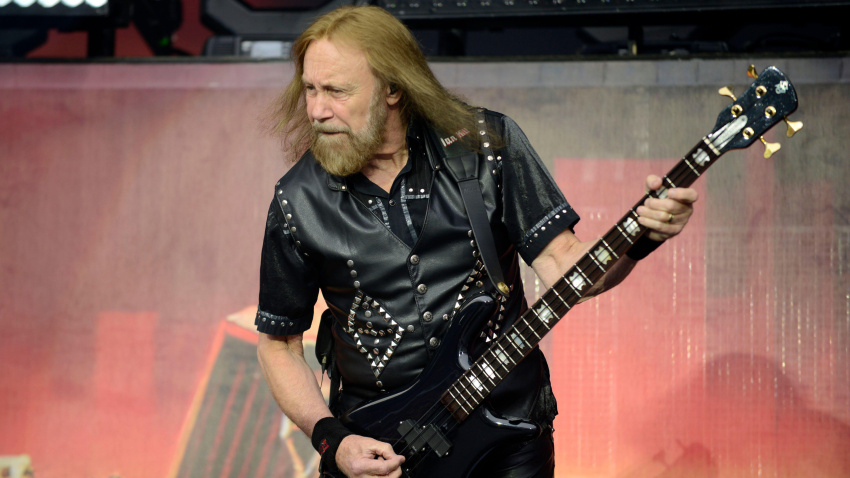 3BP4P9A Ian Hill von Judas Priest live beim 'Scorpions & Friends Coming Home'-Jubilaumskonzert in der Heinz von Heiden Arena. Hannover, 05.07.2025