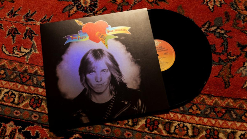 Gibson celebra los 50 años de Tom Petty and the Heartbreakers con cinco guitarras Flying V de edición limitada
