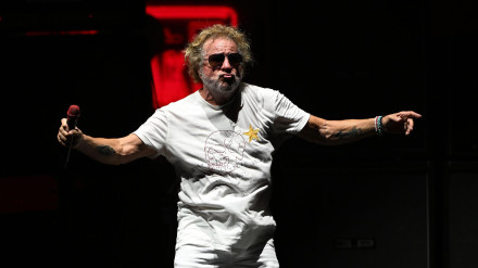 2XHP4H8 West Palm Beach, FL, USA. 13th July, 2024. Sammy Hagar performs during The Van Halen tribute Best of All Worlds Tour at The I Think Financial Amphitheatre on July 13, 2024 in West Palm Beach Florida. Credit: Mpi04/Media Punch/Alamy Live News