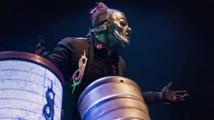 2H4YJ2D Shawn "Clown" Crahan of Slipknot performs on stage at Arena Birmingham during We Are Not Your Kind World Tour on 24 January 2020 in Birmingham, UK. Picture date: Friday 24 January 2020. Photo credit: Katja Ogrin/EMPICS Entertainment. EDITORIAL USE ONLY