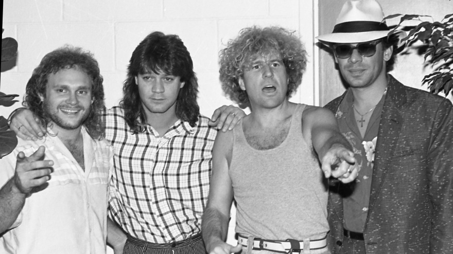 VAN HALEN 1986 (Michael Antony, Eddie Van Halen, Sammy Hagar y Alex Van Halen)