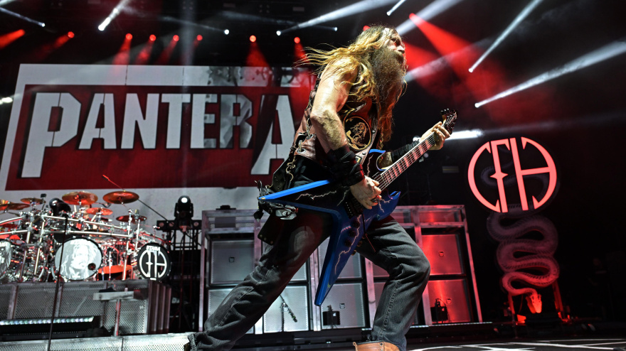 3CM5ARH September 13, 2025, West Palm Beach, Florida, USA: Zakk Wylde of Pantera performs a??The Heaviest Tour of the Summera?? at iTHINK Financial Amphitheatre on Sept. 13, 2025 in West Palm Beach, Florida. (Credit Image: © Michele Eve Sandberg/ZUMA Press Wire) EDITORIAL USAGE ONLY! Not for Commercial USAGE!