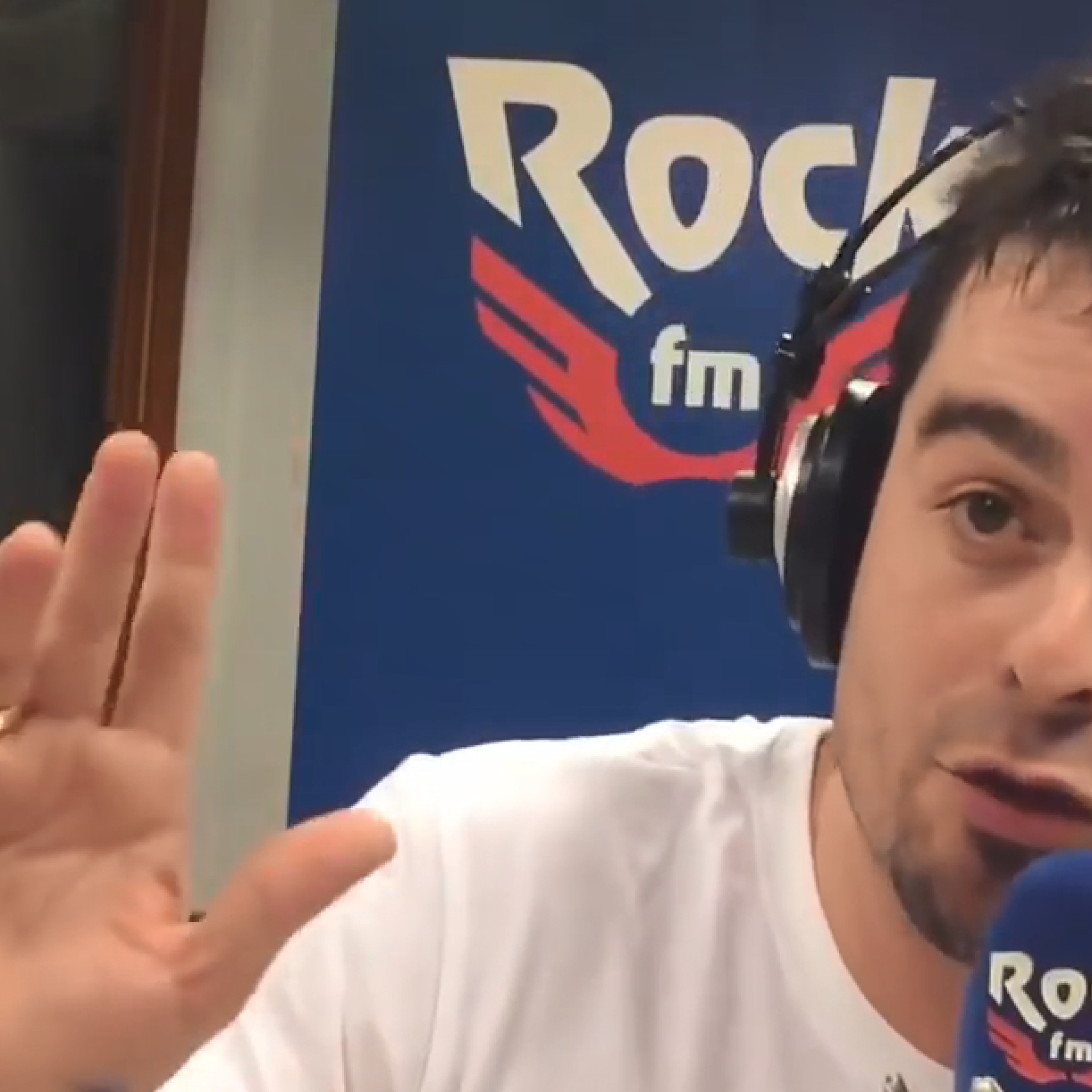 El Francotirarock y las operaciones de estética más raras del mundo