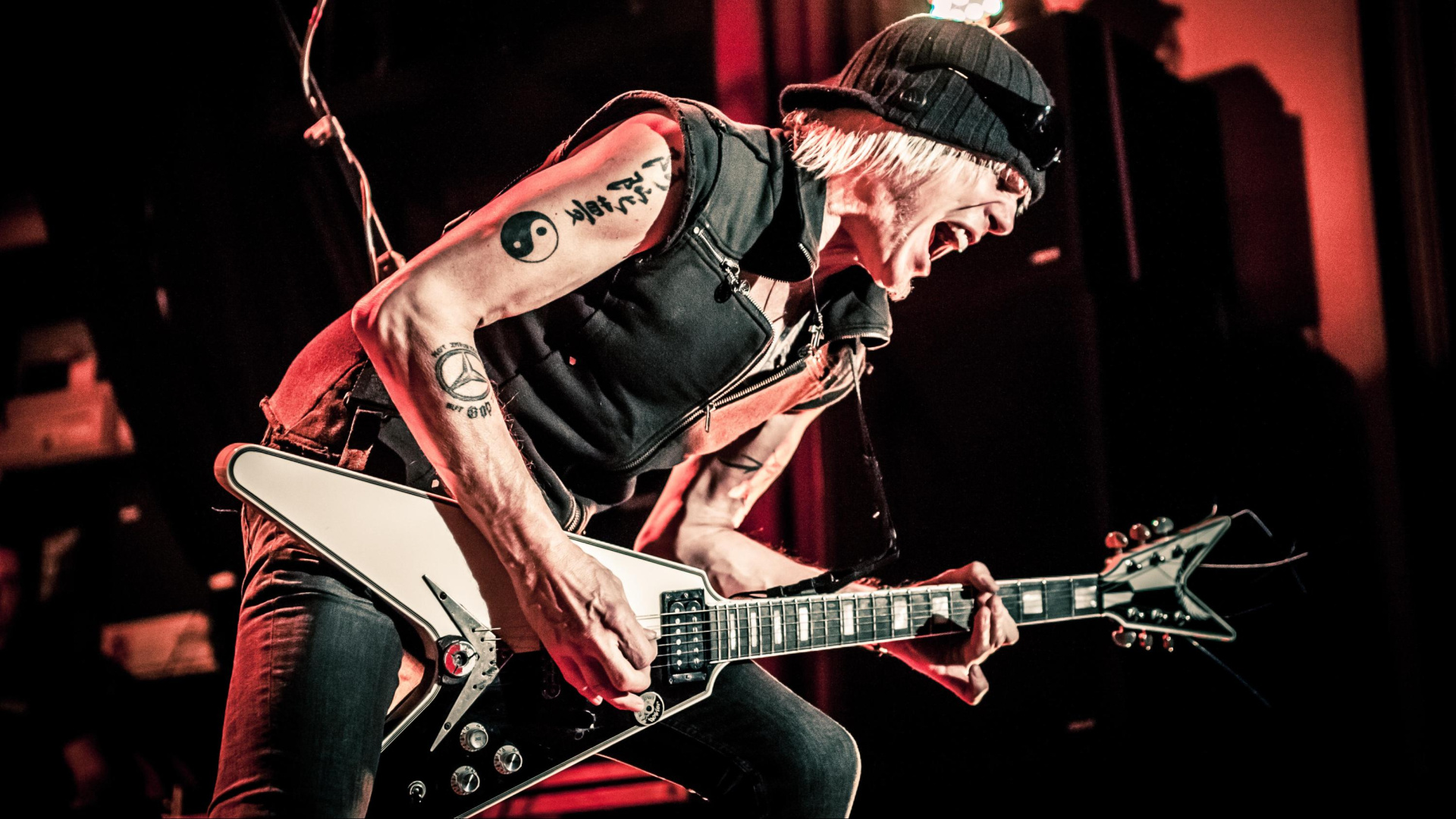 Gibson resucita la legendaria Flying V de Michael Schenker que definió el sonido del heavy metal