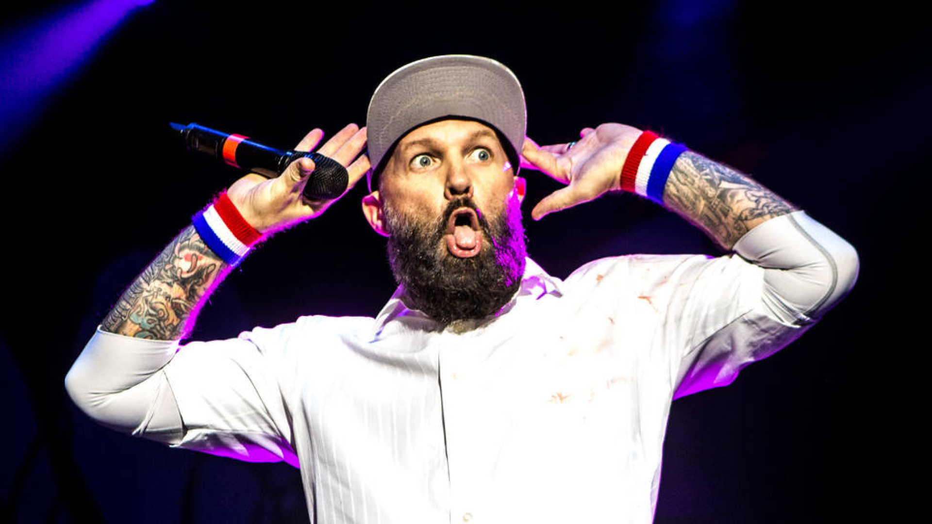Un conocido cantante de rap es abucheado en un concierto de Limp Bizkit