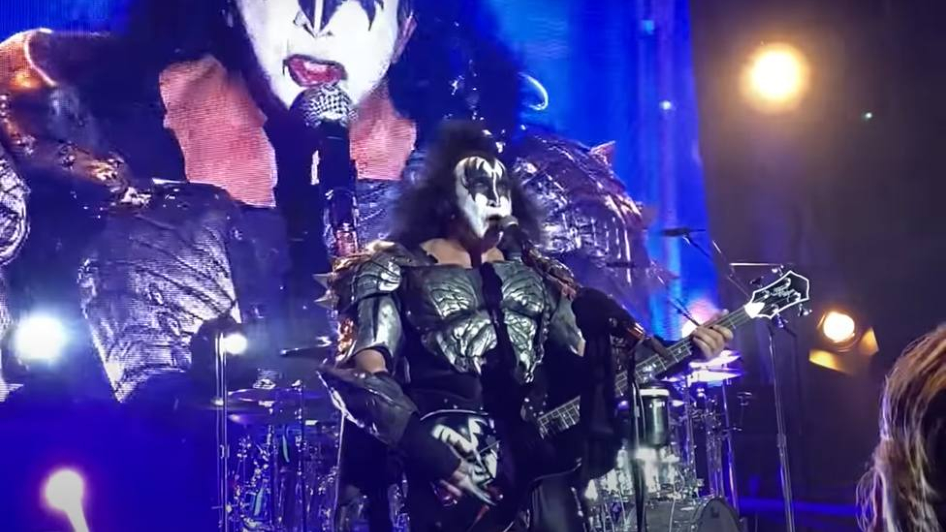Kiss hace sonar en directo dos temas “escondidos” por primera vez en su ...