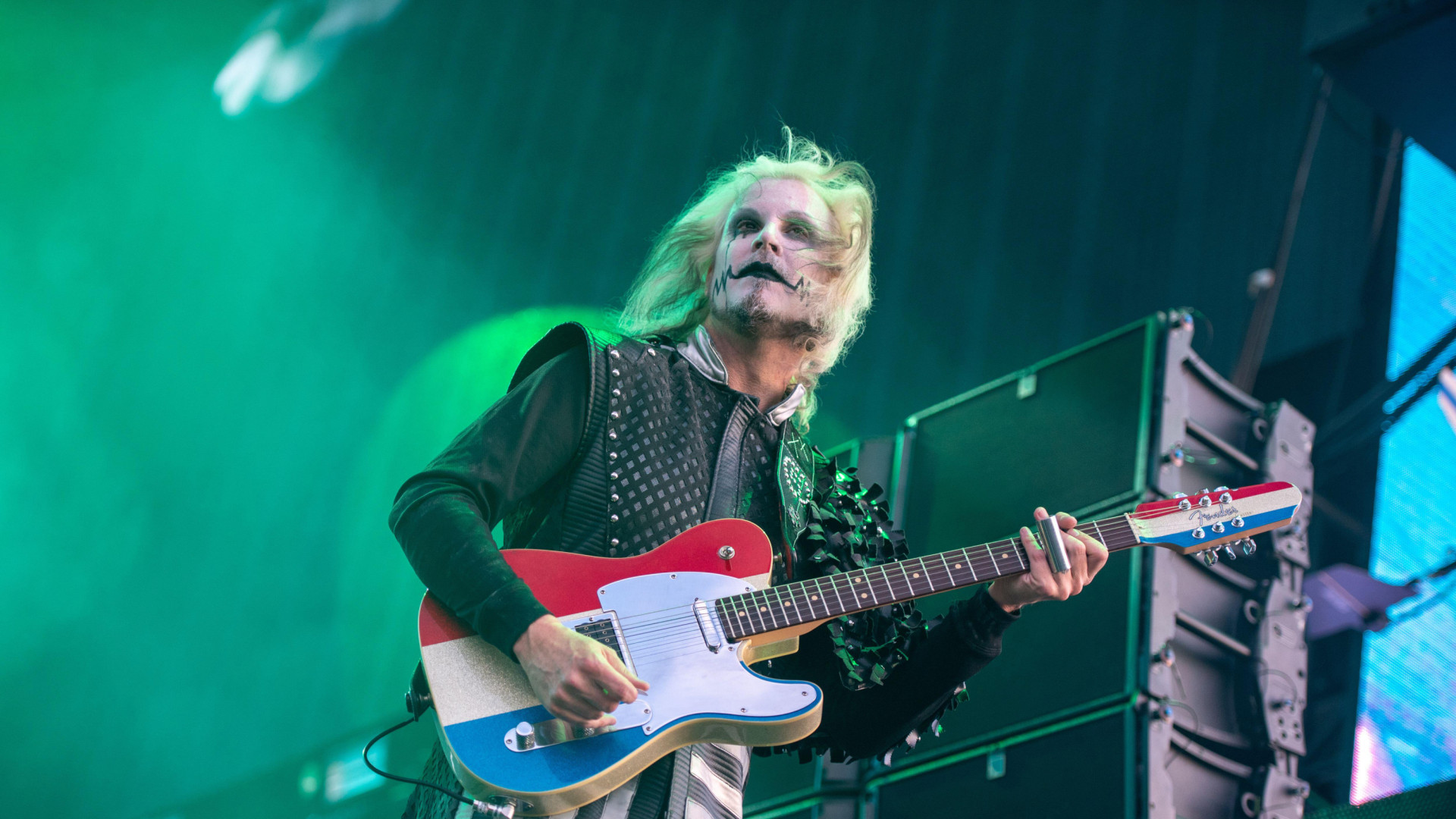 A John 5 “le encantan” los discos más criticados de Mötley Crüe: “Toco todas esas canciones todo el...