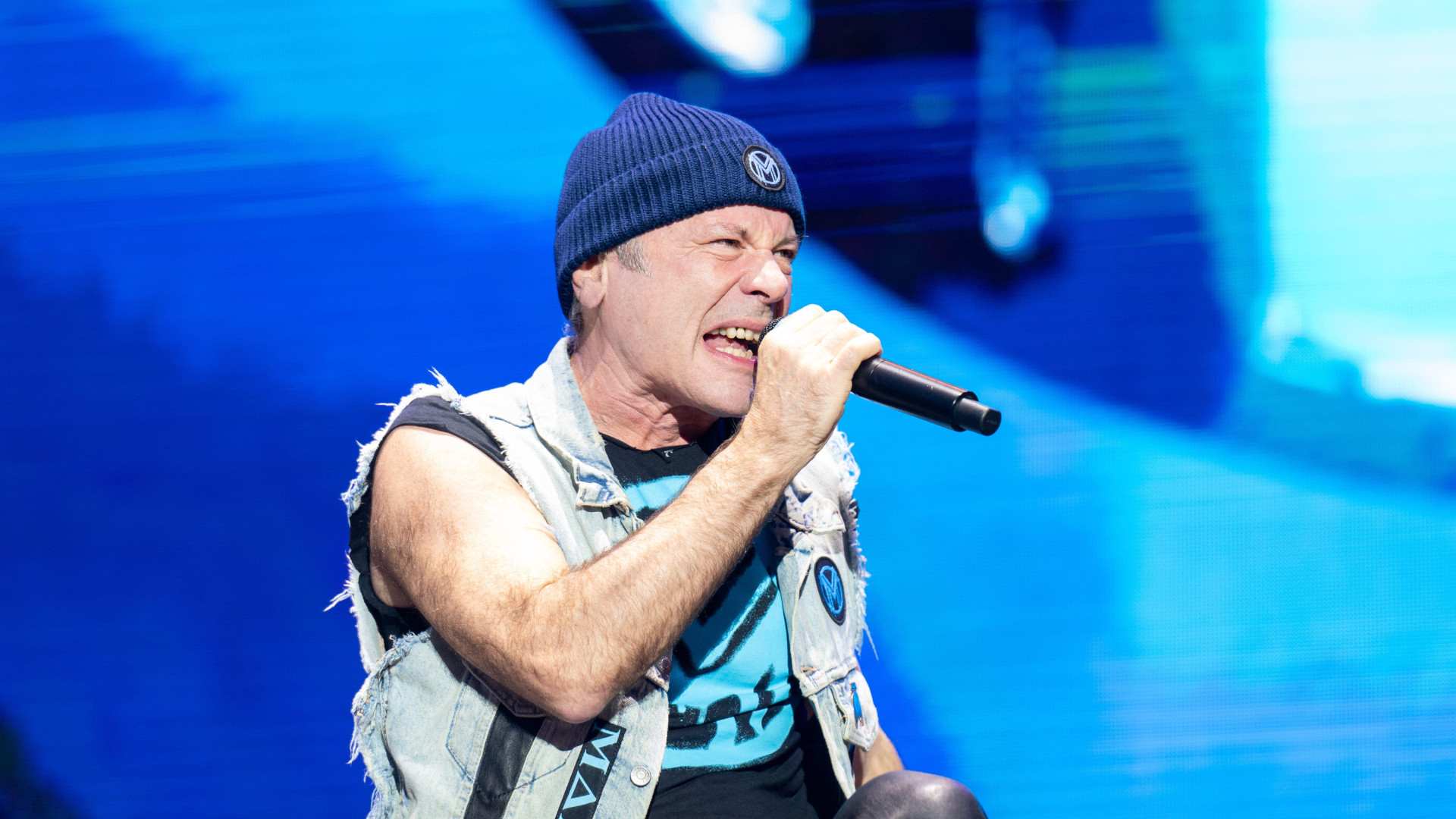 Bruce Dickinson explica por qué Iron Maiden intenta que sus entradas no sean caras: “No queremos...