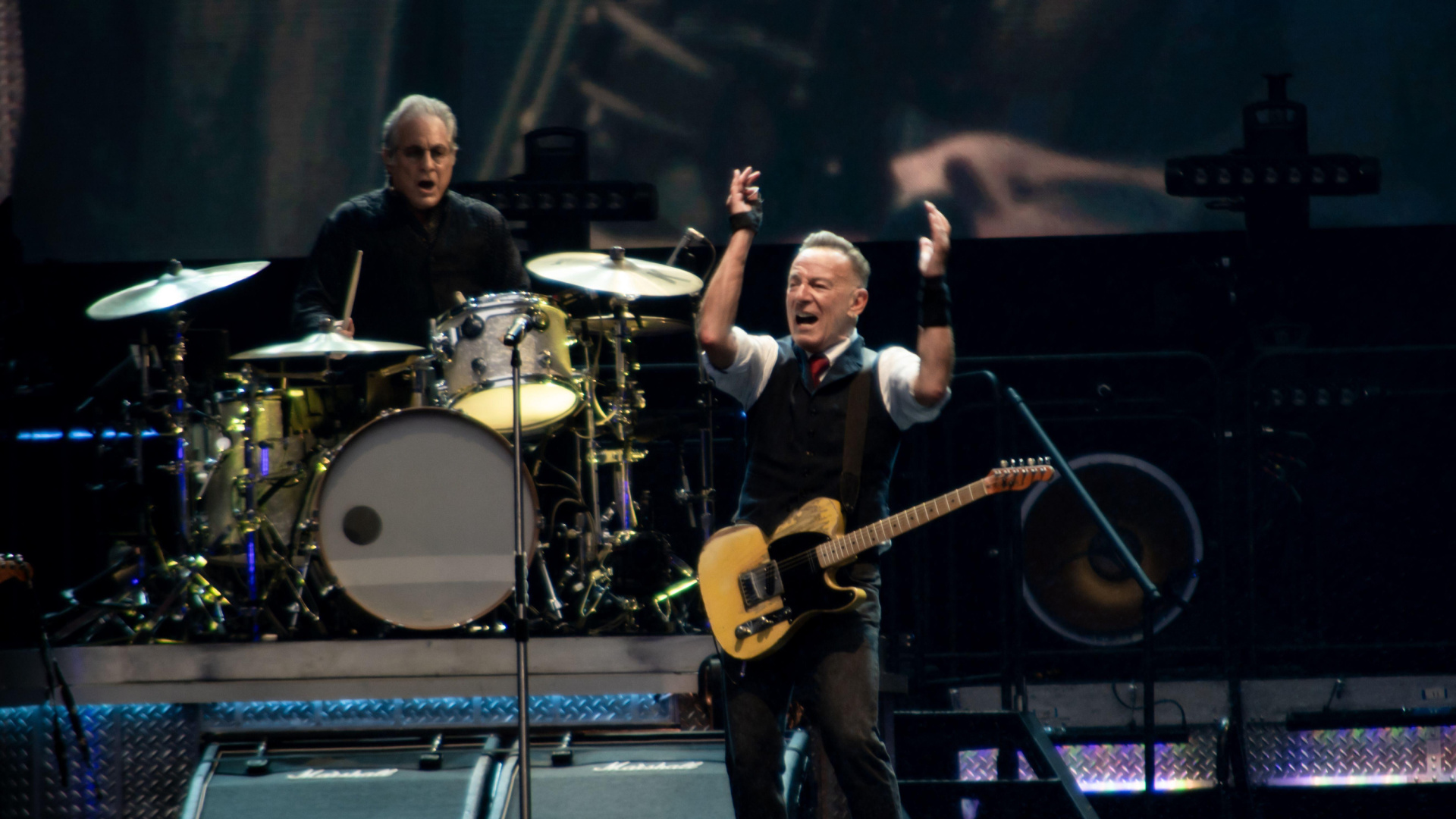 Bruce Springsteen se une a John Densmore para interpretar un himno de The Doors: así suena en...