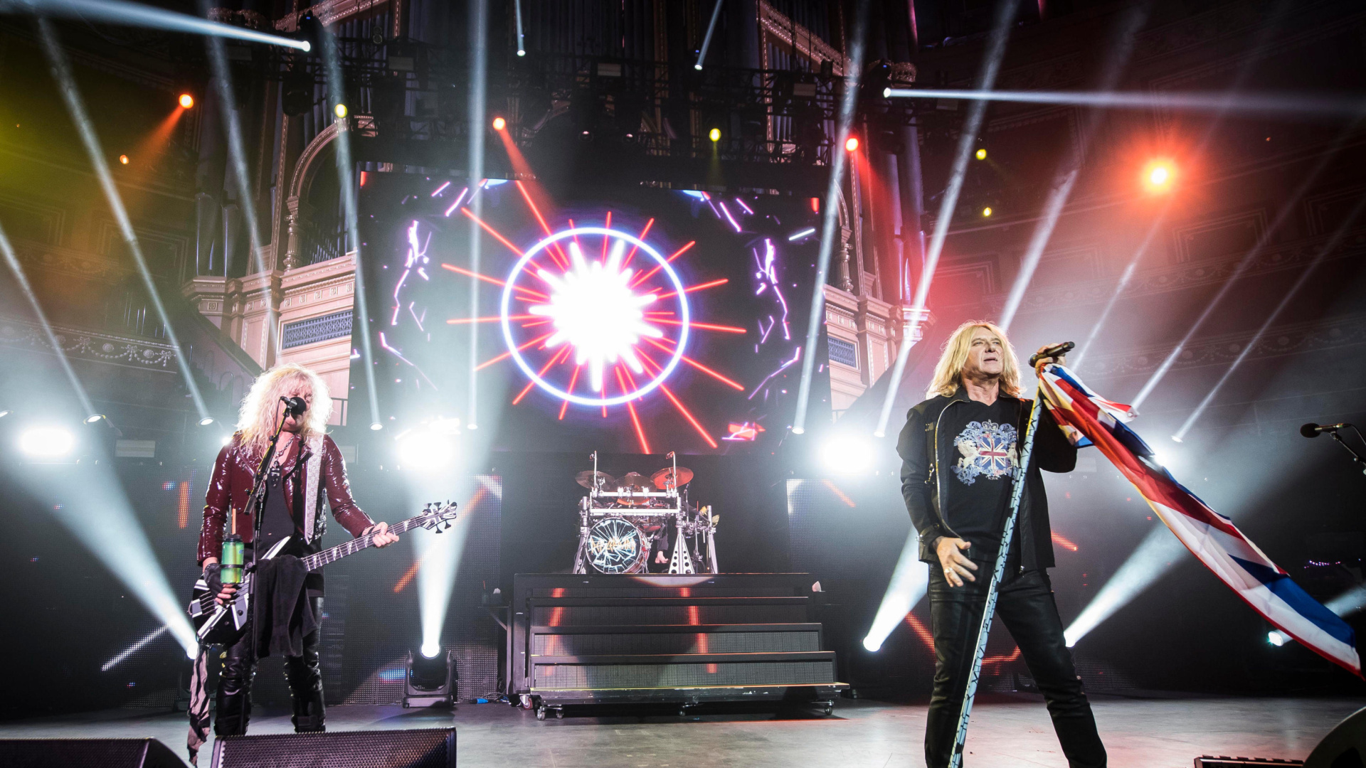 Def Leppard ya prepara un nuevo disco: “Tenemos 17 o 18 canciones compuestas”