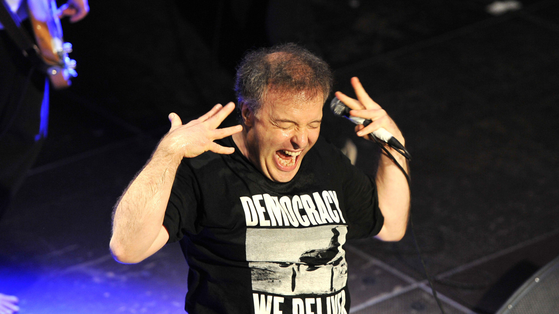 Jello Biafra, cantante original de Dead Kennedys, hospitalizado tras sufrir un derrame cerebral
