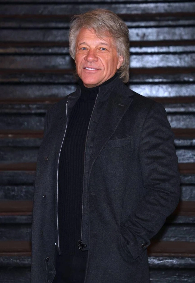 3D913PW 3D913PW New York City, United States. 02nd Dec, 2025. Jon Bon Jovi attends the Chanel Metiers D'Art Show 2026 inside a subway station in Bowery, New York on December 2, 2025. Photo by Charles Guerin/ABACAPRESS.COM Credit: Abaca Press/Alamy Live News