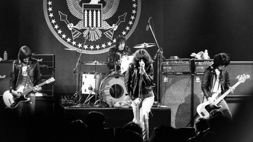 3CB4RY8 The Ramones at the Orpheum in Boston, MA, USA (Credit Image: © Arthur D?Amario III/ZUMA Press Wire)