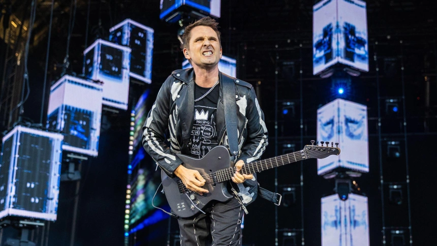 3BMACDJ Matt Bellamy of Muse performing live in June 2025