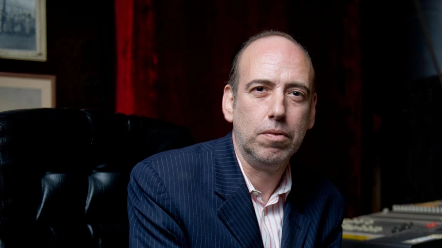 BF8BAJ Portait of Mick Jones, Clash guitarist and musician