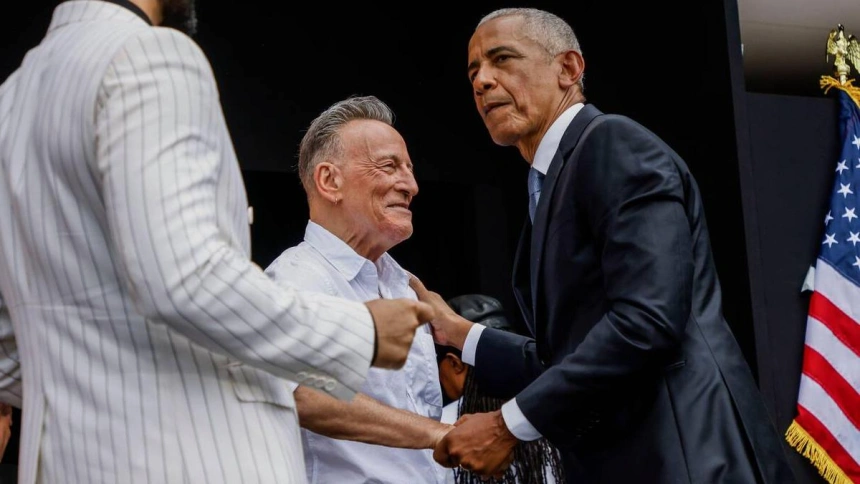 3ERKBP5 3ERKBP5 Chicago, United States. 18th June, 2026. Former President Barack Obama greets John Legend (L) and Bruce Springsteen after they performed at the grand opening for the Obama Presidential Center in the center's John Lewis Plaza in Chicago, Illinois, on Thursday, June 18, 2026. The grounds open to the public on Juneteenth, June 19th. Photo by Tannen Maury/UPI Credit: UPI/Alamy Live News