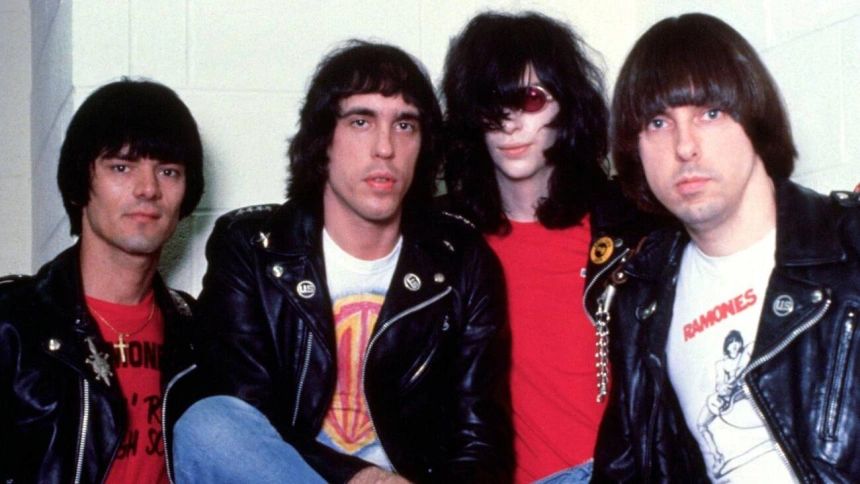 2BBH1F4 2BBH1F4 The Ramones in the 1970's. Credit: Scott Weiner / MediaPunch