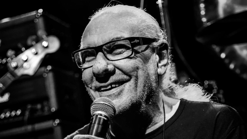 DRMP83 Toronto, Ontario, Canada. 24th Jan, 2014. Briyan Tichy presented Bonzo Bash 'Lifetime Achievement Award' to legendary Black Sabbath drummer BILL WARD . Bonzo Bash, it is the ultimate celebration for the ultimate drummer, John Henry Bonham of Led Zeppelin. It is presented by Natal and Marshall and is a night filled with amazing drummers playing their favorite Led Zeppelin song. It is a complete evening of Led Zeppelin jams and this year was a crazy one! It was be hosted by Mike Portnoy, Carmine Appice and the show creator, Brian Tichy at The Observatory club in Santa Ana, CA. (Credit Image: ©